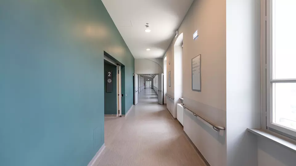 Corridoio di una struttura sanitaria